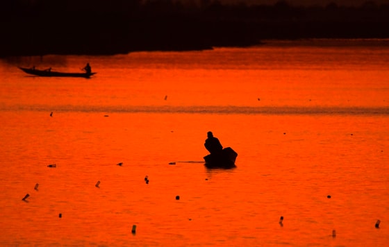 Hindistonda quyosh botishi&nbsp; Foto: Anuvar Xazarika/Getty Images&nbsp;