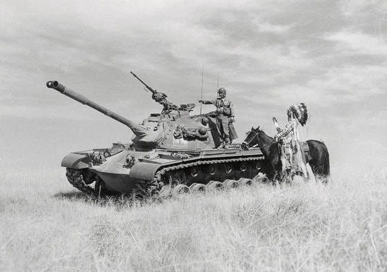 Vashingtondagi Hindiston rezervatsiyasi hududida joylashgan Yakima harbiy poligoni. 1950-yil