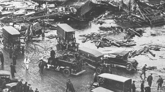 Bostondagi spirtli ichimliklar ishlab chiqaradigan zavodlardan birida melas solingan ulkan idishning portlashi oqibatlari. 1919-yil 15-yanvar