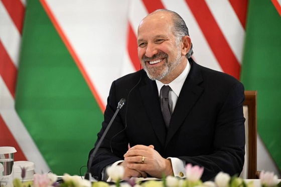 Говард Латник