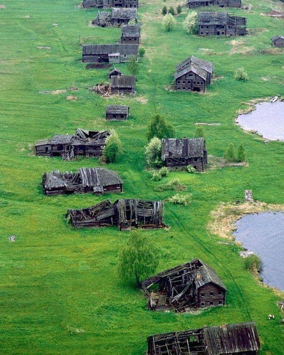 O'lik qishloq. Kareliya, Rossiya, 2009-yil