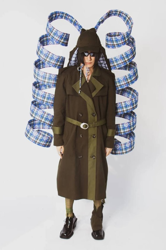 Образ от Хуинцзинь Ву.