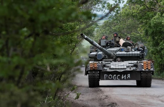 Пророссийские войска в Донецкой области / Meduza