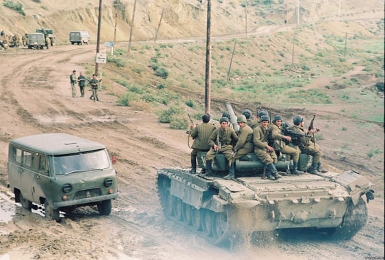 Ozarbayjon askarlari Qorabog'da. 1992-yil