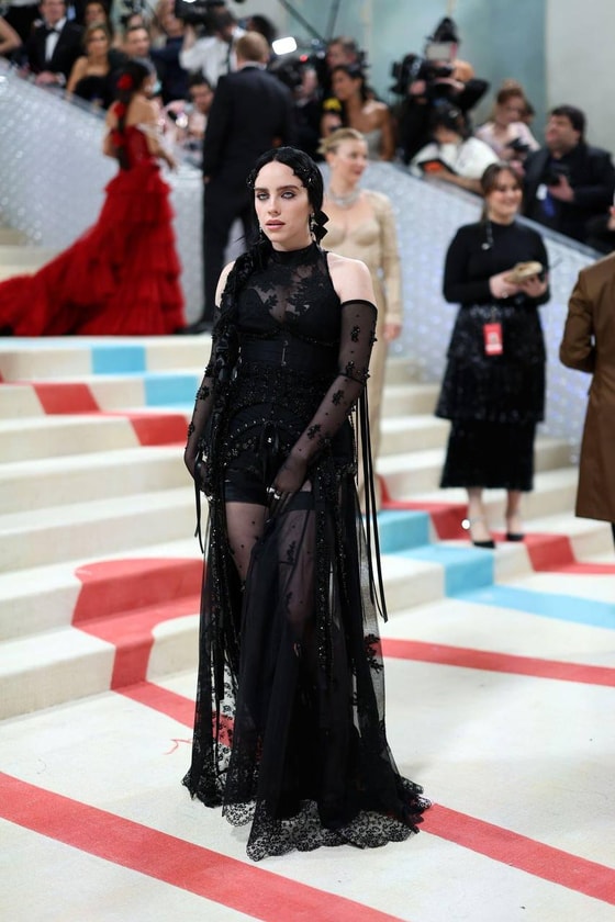 Фото: Billie Eilish в Simone Rocha&nbsp;