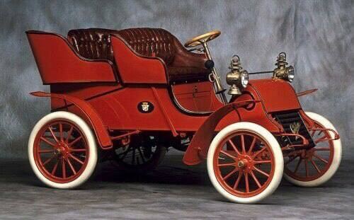 Birinchi Cadillac avtomobili. 1902-yil 17-oktyabr