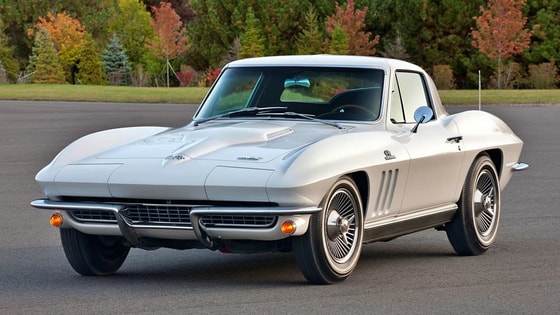 Фото:&nbsp;Chevrolet Corvette C2