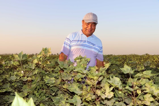 На фото депутат Панжи Нуртаев, которого обвиняют в избиении школьника / Хокимият Камашинского района