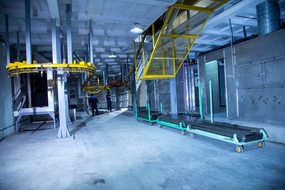 &nbsp;покрасочная линия завода