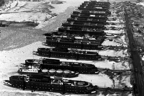 "Oq paroxod" - Chernobil avariyasini bartaraf qiluvchilar uchun suzuvchi smenali lager, Straxolesye avtoturargohi. 1987-yil