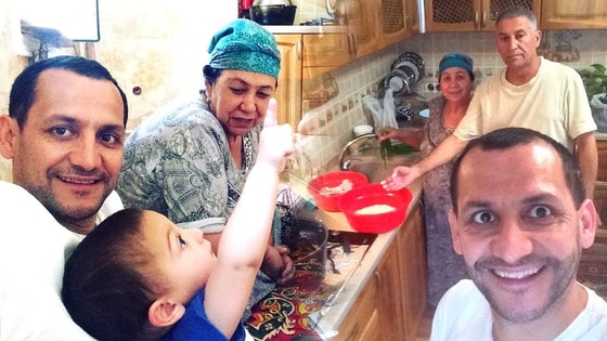 &nbsp;Исполнитель с семьей