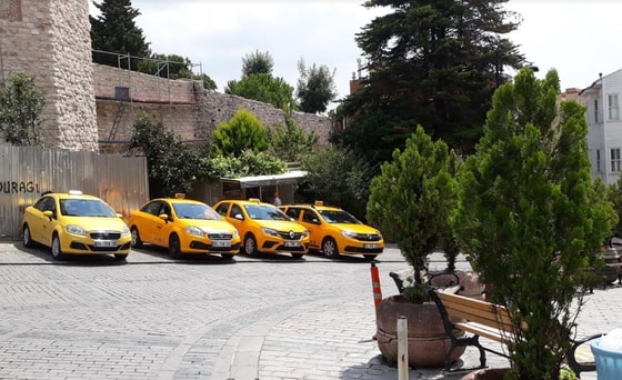 Такси в ПарижеФото: Istanbul-life.info&nbsp;&nbsp;