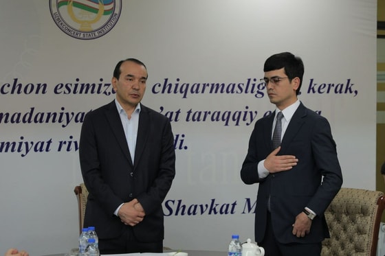 На фото министр культуры Озодбек Назарбеков и Даврон Шералиев /&nbsp;«Узбекконцерт»