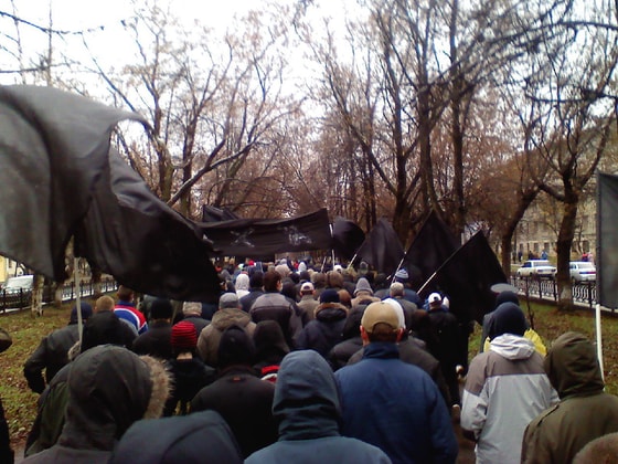 Qora bayroqlar ostida rus marshi. Kirov, 2008-yil