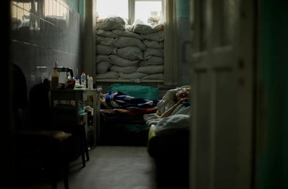 Пациенты в одной из больниц Покровска / Meduza