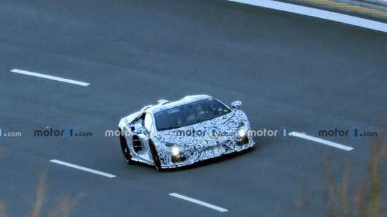 Фото: Motor1.com