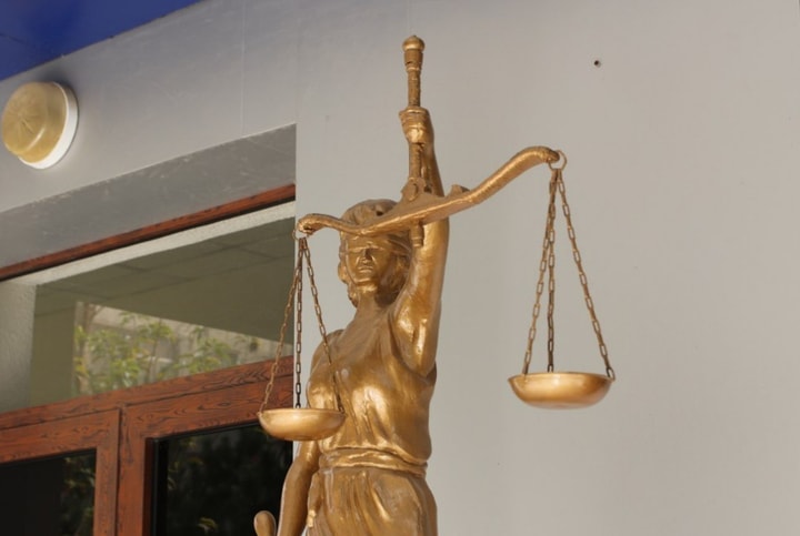 В Фергане вынесли приговор мужчине, подписавшему военный контракт в России