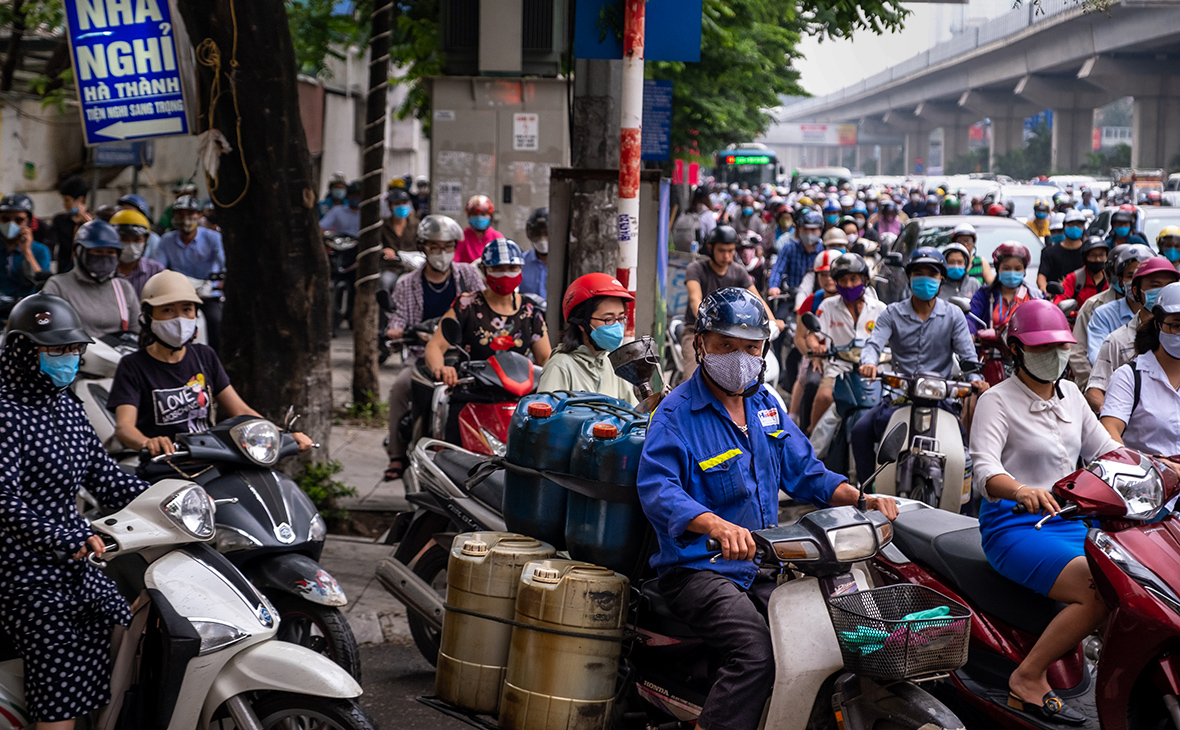 Власти Вьетнама объявили о появлении более заразного типа коронавируса<br>