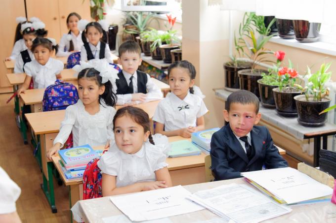 Посольство Швейцарии в Узбекистане выделило 150 тысяч долларов на образовательные проекты