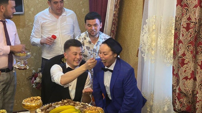 В Ташкенте артист пригласил на свою свадьбу много людей и был оштрафован 