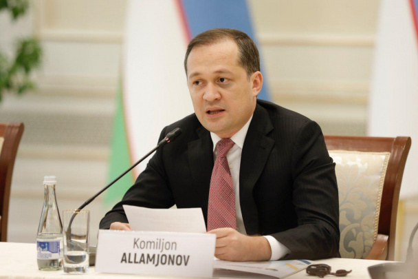 Комил Алламжонов рассказал об угрозе свободы слова в период пандемии 