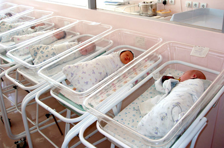 Озвучено число новорожденных в Узбекистане за август 