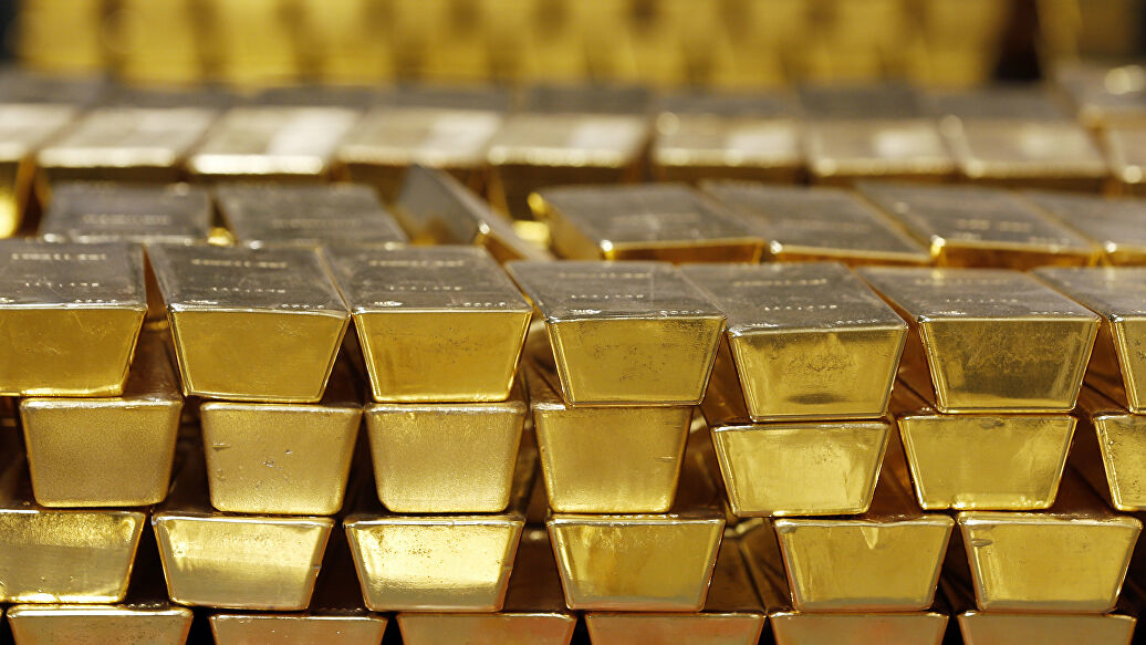 Объем золотовалютных резервов продолжает уменьшаться третий месяц подряд 