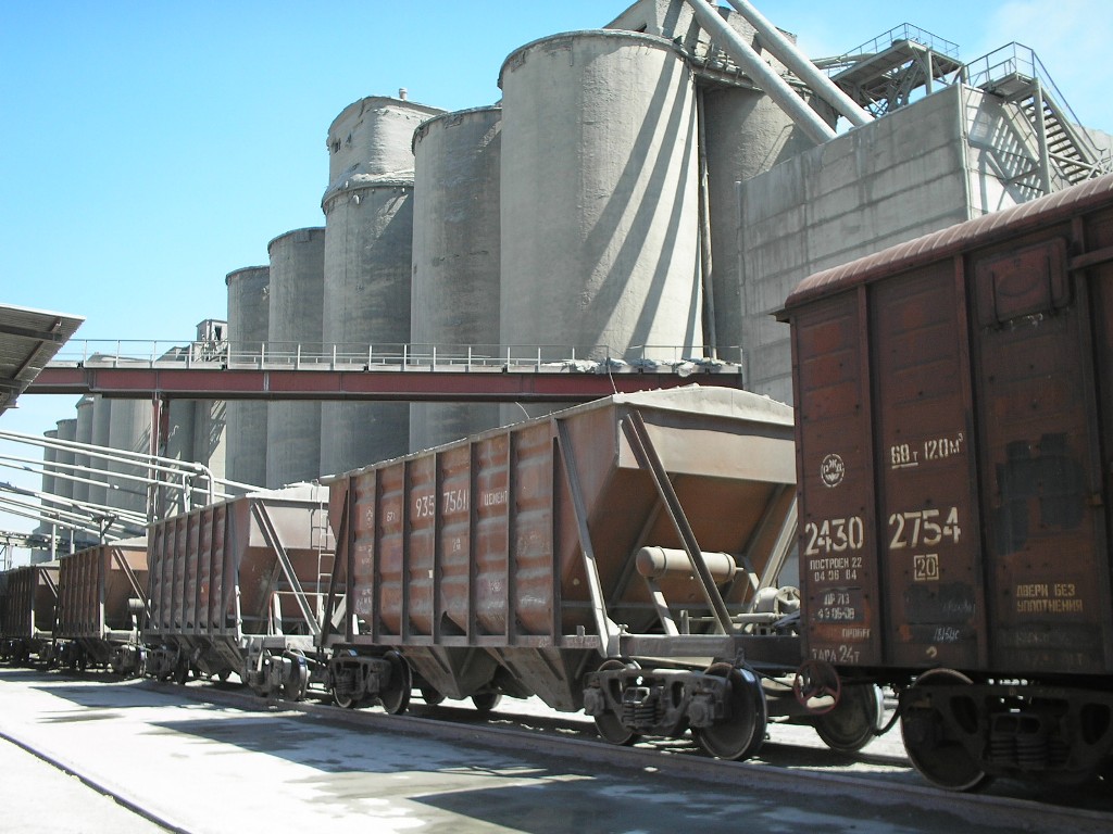Минэнерго прокомментировало информацию о приостановлении поставки электроэнергии цементным заводам