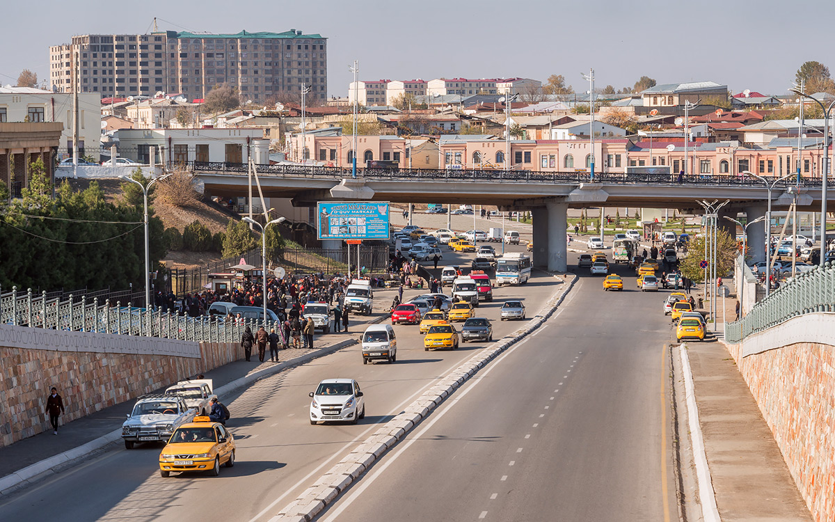 В одном из крупнейших узбекских городов оптимизируют работу общественного транспорта