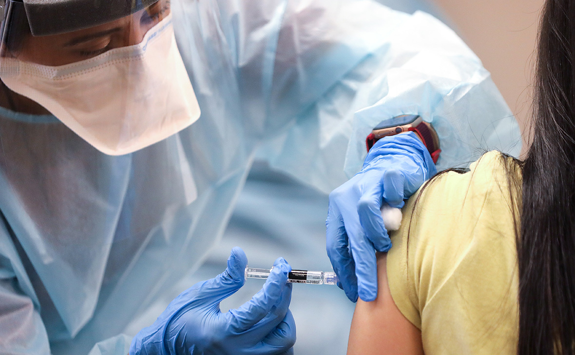 Moderna подала заявку на применение вакцины от COVID в экстренном порядке<br>