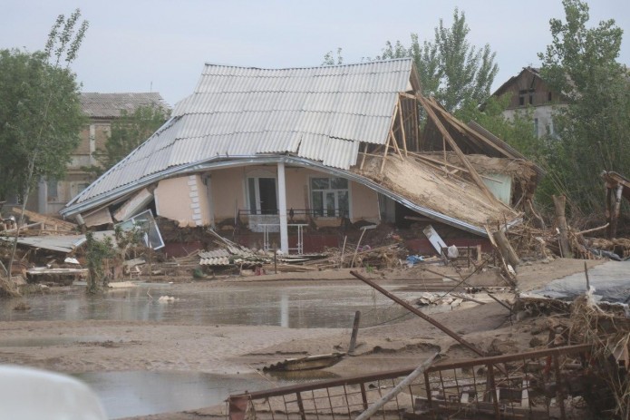 В Узбекистане утвержден порядок возмещения ущерба, причиненного населению из-за стихийных бедствий