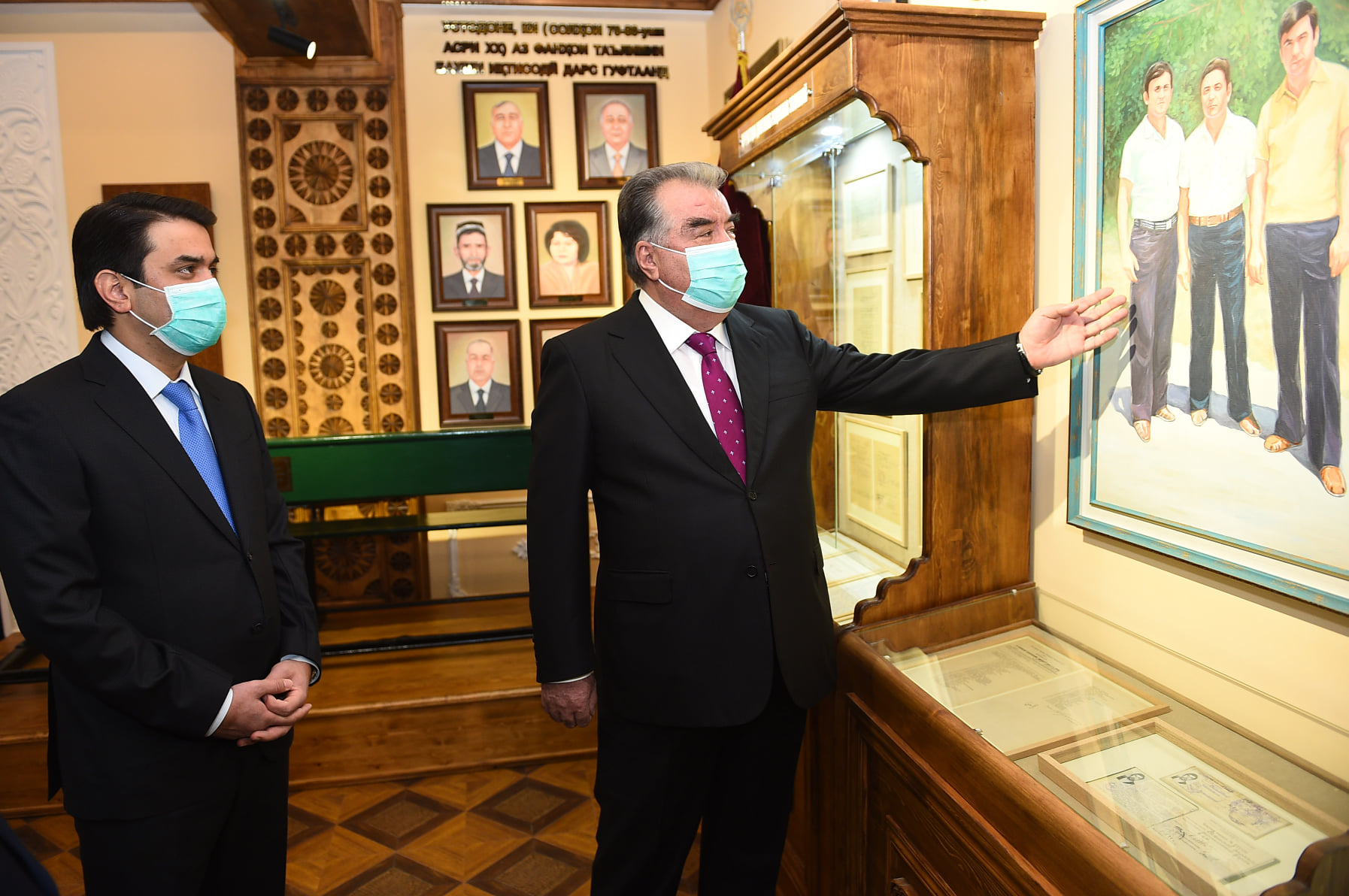 В Таджикистане открылся музей, посвященный Эмомали Рахмону