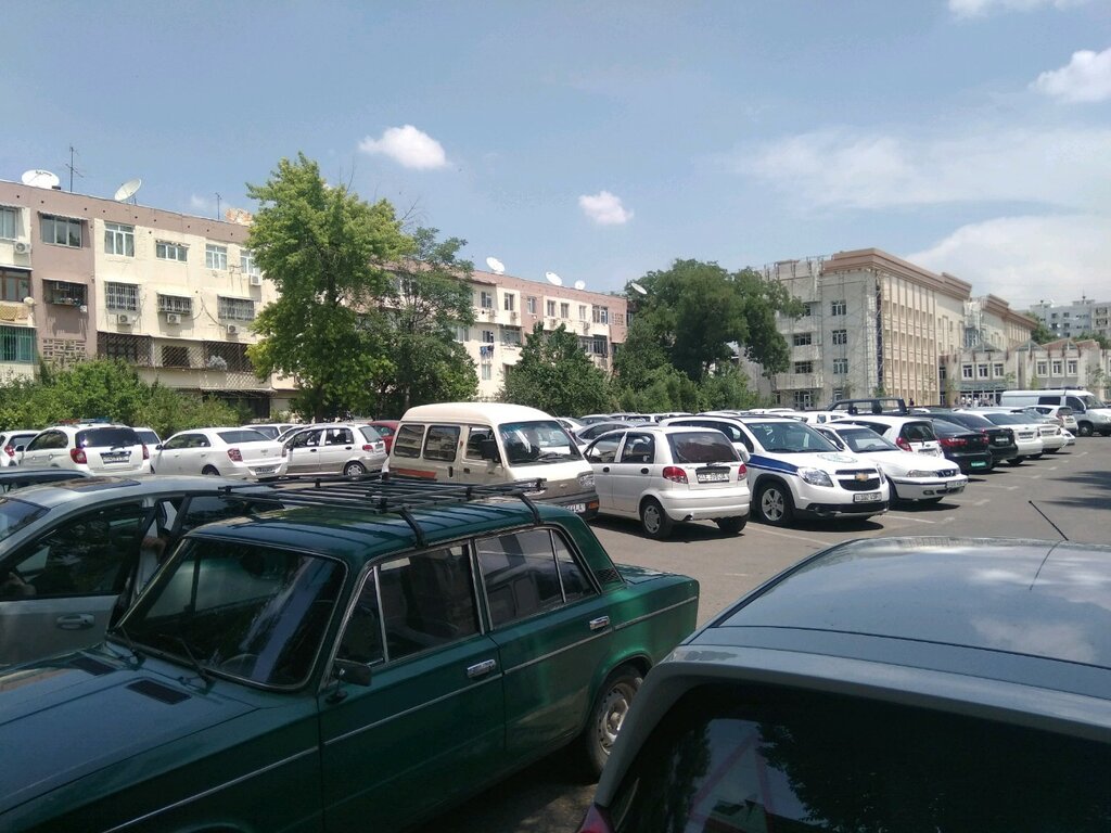 Жители Ташкента рассказали про проблемы стояночных мест