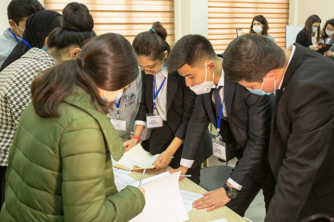 Вторая группа узбекских школьников поступает в глобальные школы UWC<br>