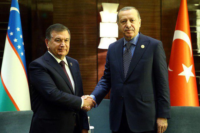 Шавкат Мирзиёев созвонился с президентом Турции