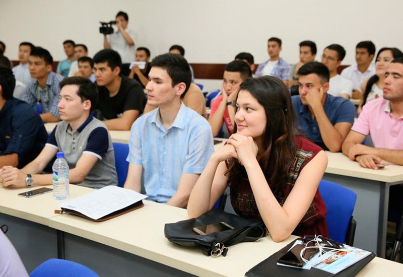 Узбекских студентов захотели духовно просветить