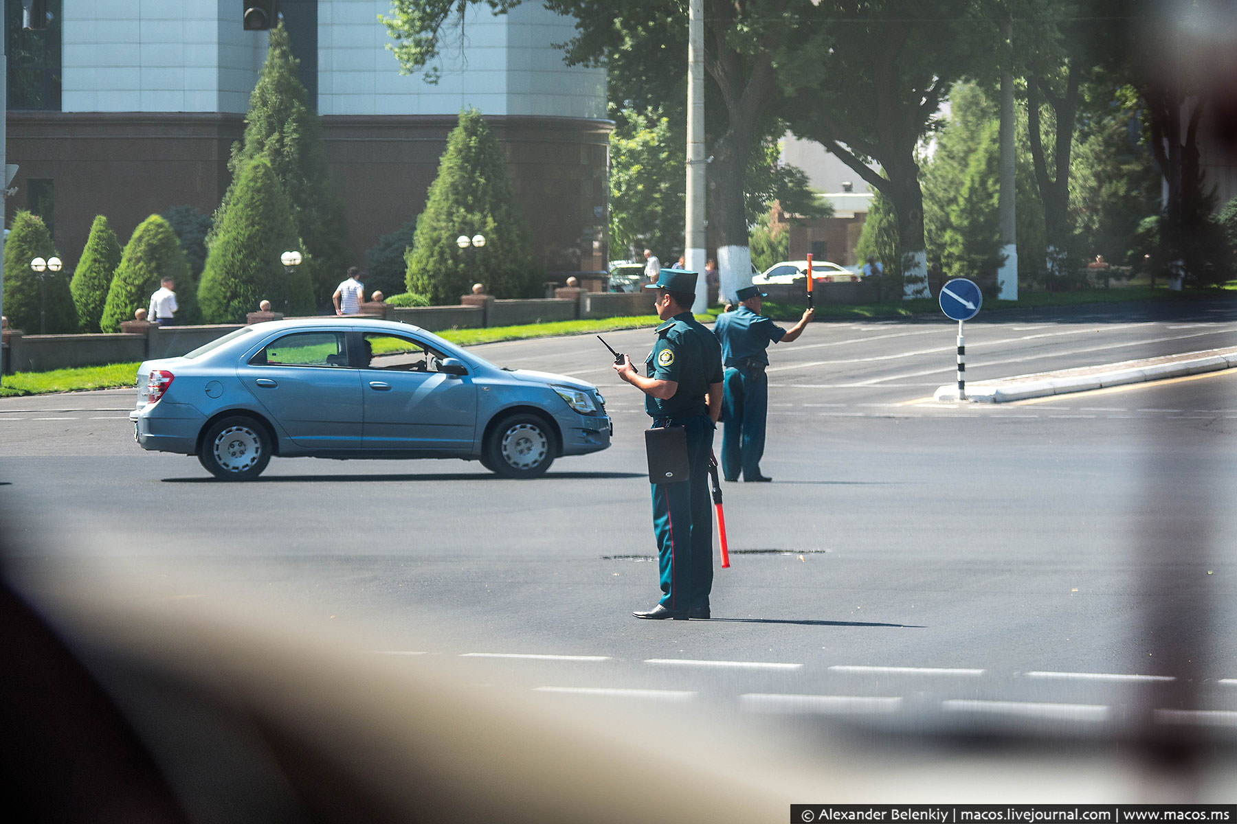 Узбекистанцы предложили разрешить вождение без наличия при себе водительских прав