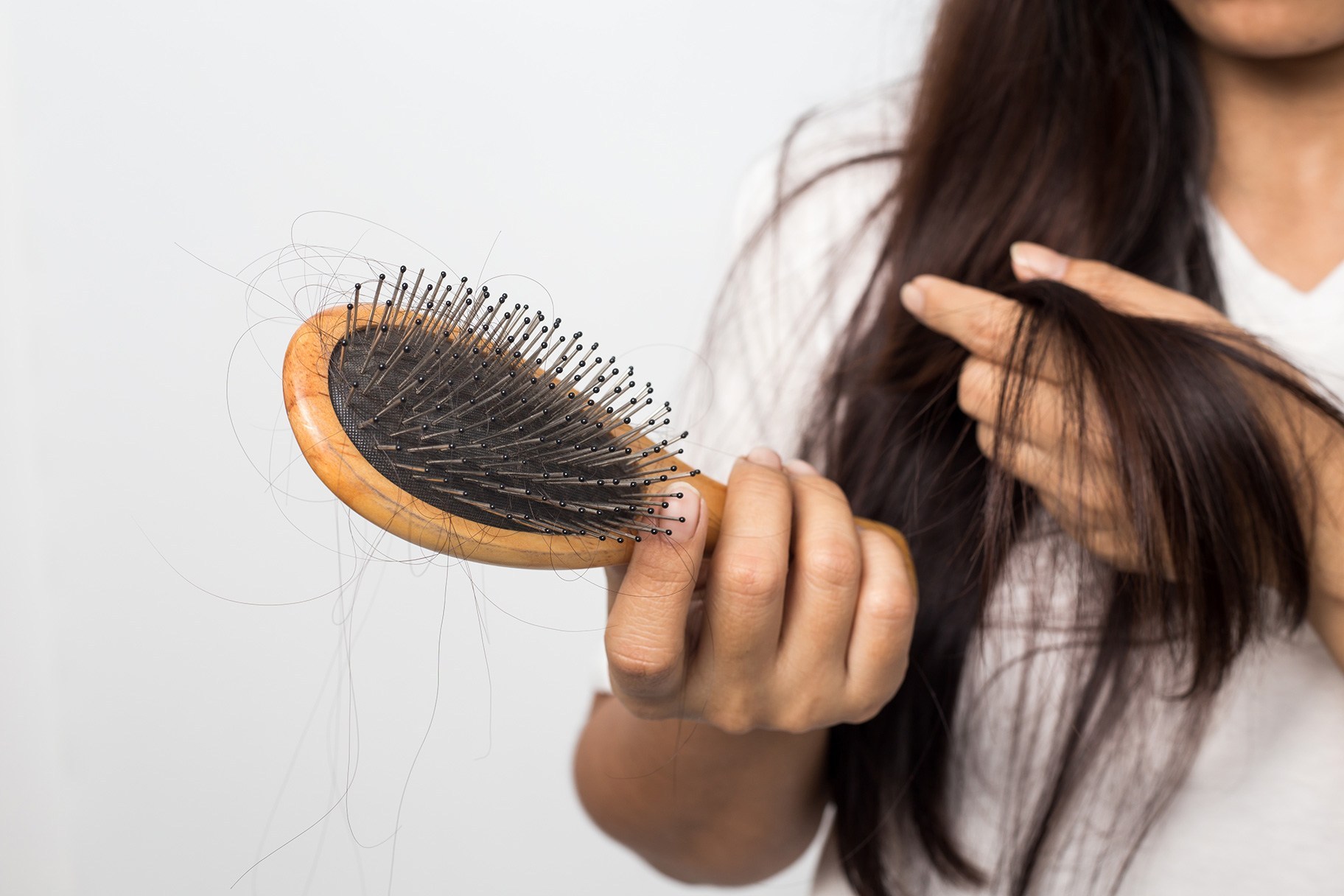 Как можно остановить выпадение волос