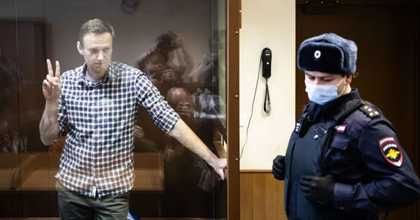 По всей России полиция пришла к активистам и журналистам перед митингами в поддержку Навального