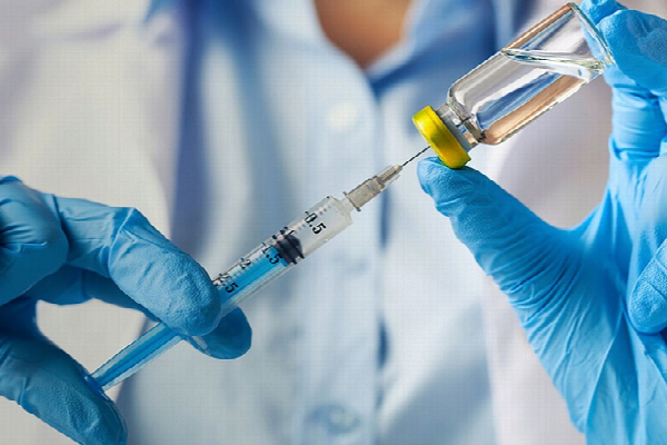 В Узбекистане только госучреждения проводят вакцинацию от коронавируса