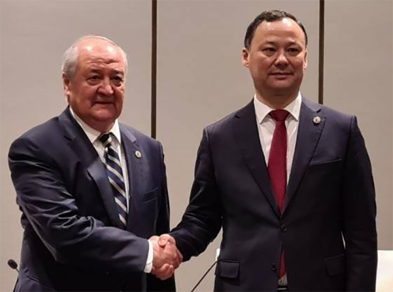 Министры иностранных дел Узбекистана и Кыргызстана встретились в Китае