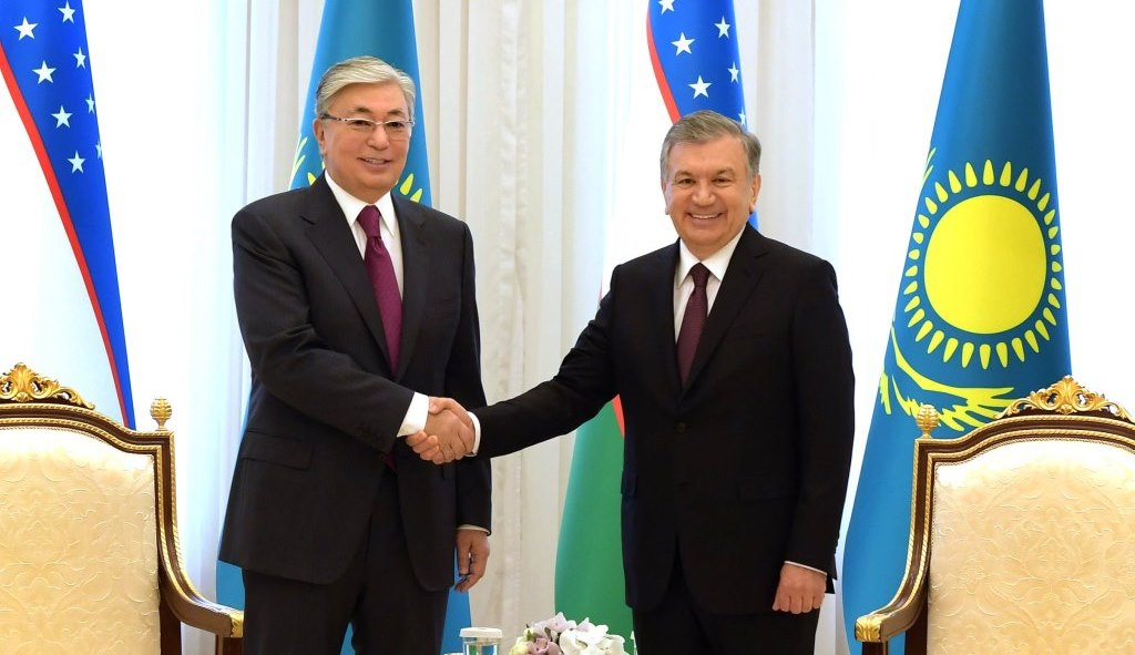 Шавкат Мирзиёев поздравил с днем рождения главу Казахстана