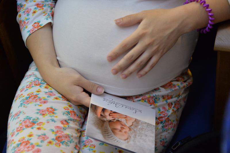 Барно Исламова рассказала, нужно ли предохраняться от беременности после вакцинации 