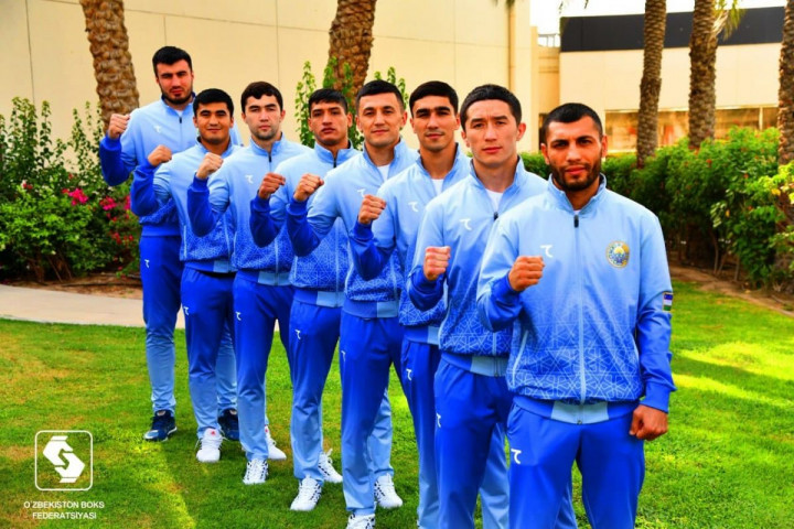 Мужская сборная Узбекистана по боксу в полном составе вышла в полуфинал ЧА