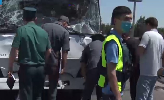 В Ташкенте случилась автобусная авария: один человек погиб