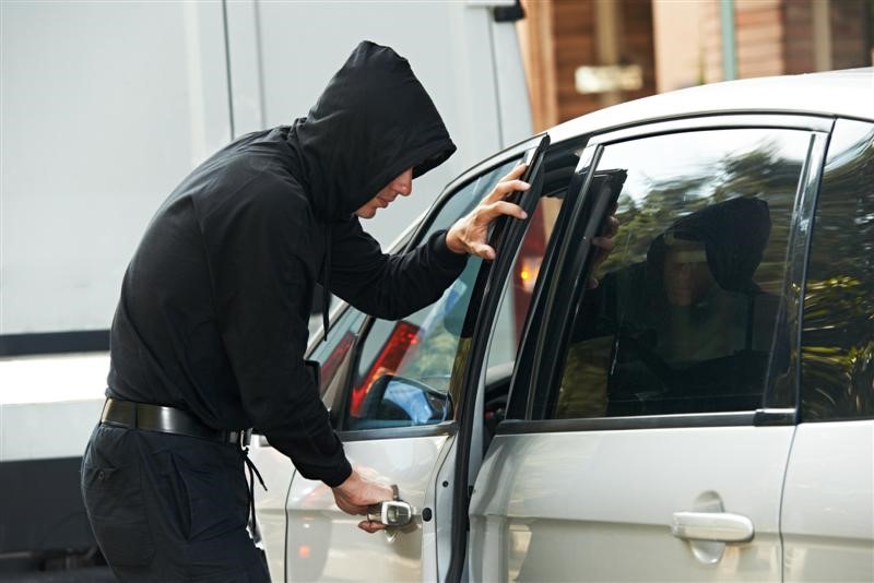 В Ташкенте задержали взломщиков машин, укравших больше 45 млн сумов