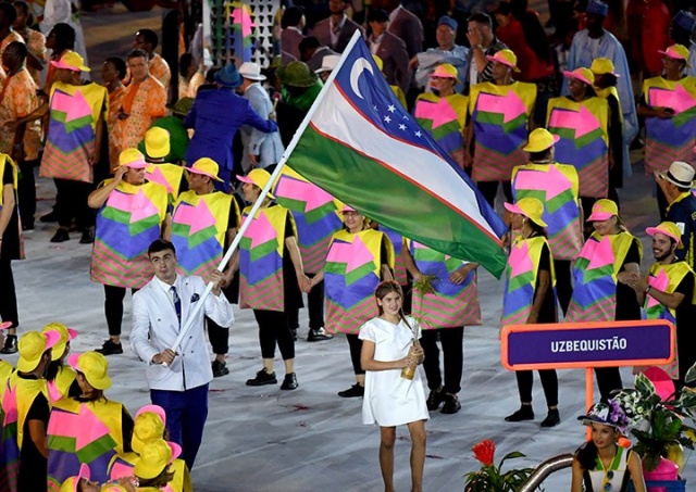 Узбекистан поменял знаменосцев на Играх в Токио: кто теперь поднимет флаг?