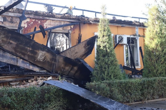 В одном из частных домов Юнусабадского района произошел пожар