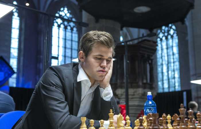 Два россиянина и Карлсен вышли в четвертьфинал Кубка мира по шахматам<br>