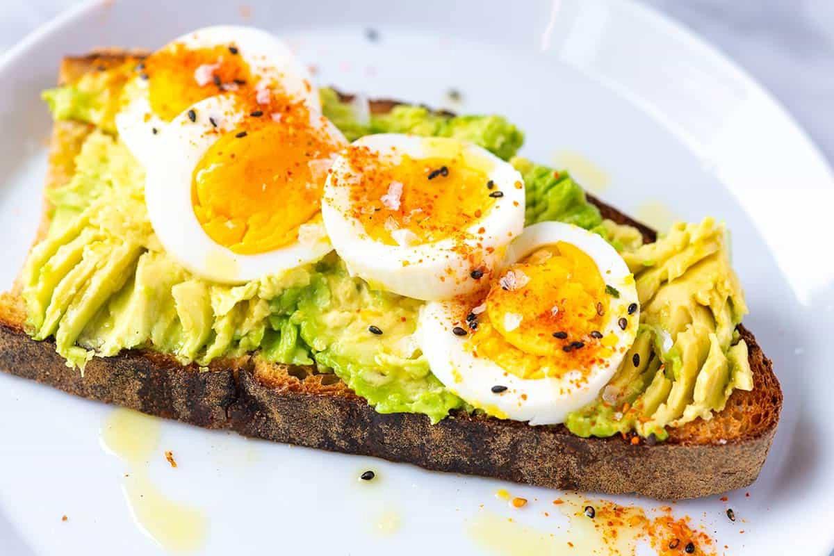 5 способов сварить вкусные яйца на завтрак